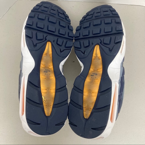 Nike Air Max 95 SE AJ2018 - Picture 10 of 12